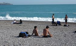 Antalya'da bir gün arayla iki mevsim yaşadı