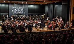 Antalya’da senfoni rüzgârı esti