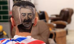 Antalya’daki berber Yılmaz Erdoğan’ı saçlarda esere dönüştürdü