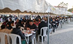 Başkan Vekili Çiçek, Manavgatlılarla iftar sofrasında buluştu