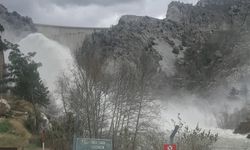 Sağanak sonrası Oymapınar Barajı'nda su tahliyesi başlatıldı