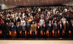 Türkiye'nin ilk astronotu Gezeravcı, üniversitelilerle buluştu