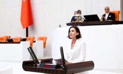 Antalya’dan uçuşlar bilerek mi azaltıldı? Bakanlığa kritik sorular