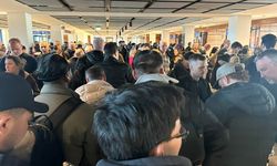 Berlin'de yine pasaport kuyruğu