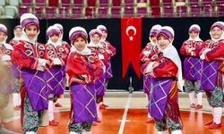 Isparta’da halk oyunları miniklerin şampiyonu Sevim Örnek İlkokulu oldu