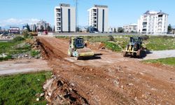 Kepez’e yeni yol ve otopark yapıldı