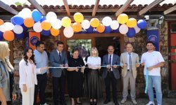 Akdeniz Üniversitesi’nin merakla beklenen mağazası açıldı
