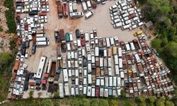 Antalya mezarlığa döndü! Milyonluk araçlar kaderine terk edildi
