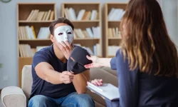 Antalya’dan önemli uyarı! Her 10 kişiden 9’unda psikolojik sorun belirtisi var