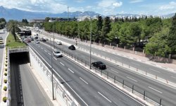 Büyükşehir Belediyesi gece gündüz çalıştı Antalya’nın en önemli yolunu yeniden yapıldı