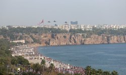 Dünyada savaş Antalya’da kontrol var