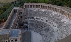 Engelli bireyler Aspendos’u VR gözlüklerle keşfetti