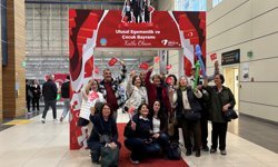 Fraport TAV Antalya Havalimanı'nda 23 Nisan'a özel renkli karşılama