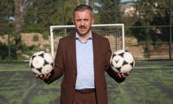 Kemer'de gençlere yeni halı saha