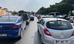 Antalya’da trafik kitlendi: Ambulanslar bile mahsur kaldı