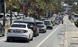 Bayram dönüşü başladı, yollarda araç kuyruğu oluştu