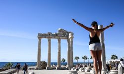 Bayram tatili Antalya’ya yaradı! 10 milyon insan seyahat etti