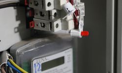 Ev sahibinin borcu nedeniyle tüm binanın elektriği 6 gün kesildi