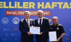 Kepez Belediyesi hak ettiği belgeyi aldı
