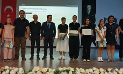 16. Şiir ve Kompozisyon Yarışması’nın ödül töreni eğitim fakültesinde yapıldı
