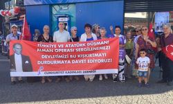 Almanya'da sahnelenecek Atatürk operası Antalya'yı sokağa döktü