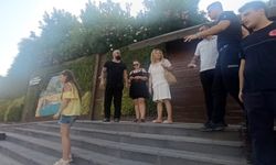 Antalya'da asansör paniği 5'i turist 11 kişi mahsur kaldı