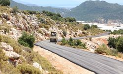 Antalya’da ilçeleri birbirine bağlayan yollar asfaltlandı