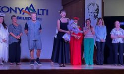 Antalya’da "Otogargara" ayakta alkışlandı
