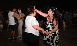 Kemer’in yaz akşamları Latin dansına ev sahipliği yaptı