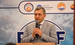 Antalya’da Mavi Akdeniz için 50 yapay resif denize indirildi