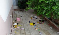 Antalya’da 3 yaşındaki çocuk mahalleliye korku dolu anlar yaşattı