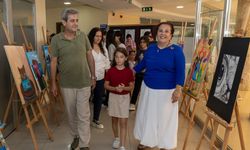 Antalya’daki öğrencilerin eserleri İbrahim Sözen Gençlik Merkezi’nde sergilendi