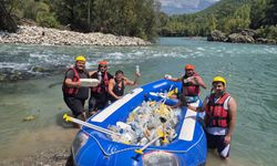 Beşkonak'ta raftingcilerden örnek davranış