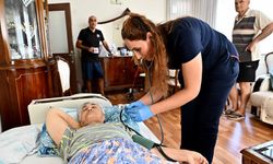 Muratpaşa Belediyesi 16 bin 200 hastayı yalnız bırakmadı