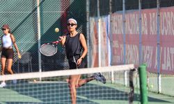 Antalya’da tenis kortları sporseverlere açıldı