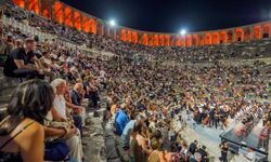 “Carmına burana” Antalya’yı büyüledi