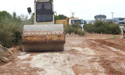 Kepez Belediyesi o mahallenin yolları için düğmeye bastı