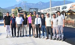 Kumluca’da Atatürk Caddesi yenilendi