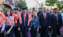 Yörük kızı Büşra Özdemir Elmalı’da Yörük coşkusuna ortak oldu
