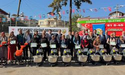 Adana’da 27 kadına 840 bin liralık makine desteği