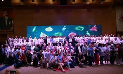 Antalya’da dikkat çeken festival kuşaklar buluştu