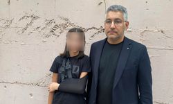 Antalya’da okul servisinden indi hastanelik oldu