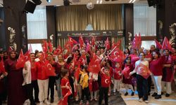 Antalya’daki Kadınlar Matinesi’nde Cumhuriyet Bayramı coşkusu yaşandı
