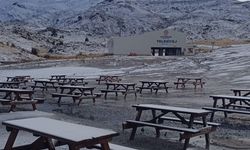 Denizli’ye mevsimin ilk karı düştü