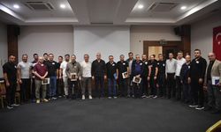 Konyaaltı Belediye Başkanı Cem Kotan ilk derse katıldı