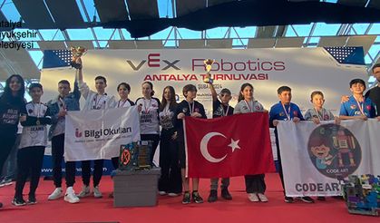 Geleceğin mühendisleri robot tasarladı
