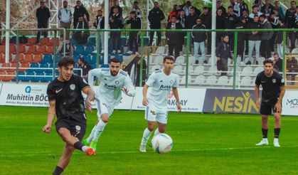 Yönetim ve oyuncu kadrosu yoktu, hocası da bıraktı