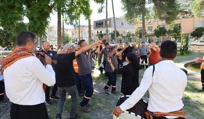 Önce temizlik sonra davul zurnalı eğlence