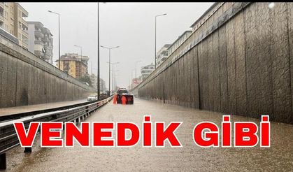 Alanya sokakları Venedik gibi... Görenler gözlerine inanamadı