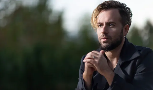 Rock müziğin prensi Emre Aydın Antalya’ya geliyor